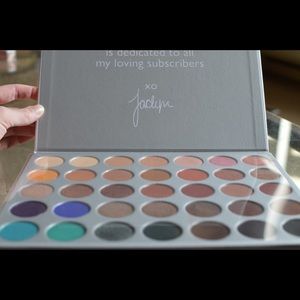 🔥 The Jaclyn Hill Palette x MORPHE 🔥